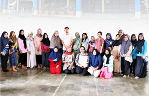 Penyuluhan Kesehatan kepada Kelas Ibu Hamil dan Balita Bersama dr. Rico Fitri Wibowo, Sp. OG